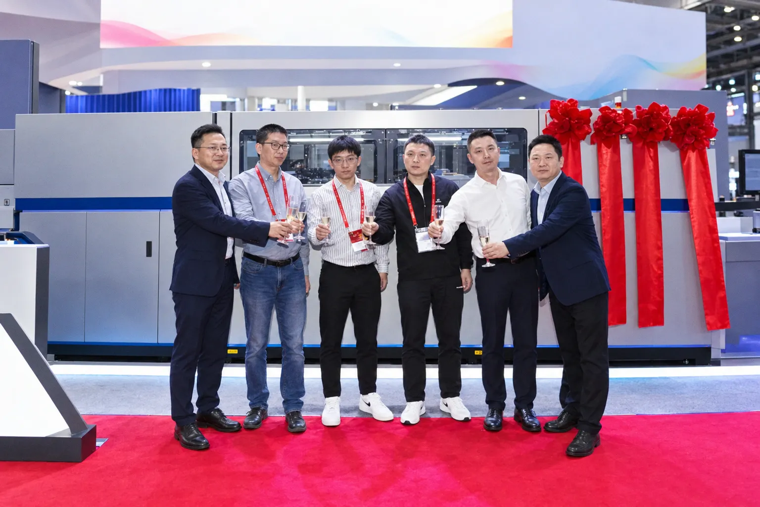 Новый гибридный комплекс Epson и Reborn для цифровой печати и отделки этикеток